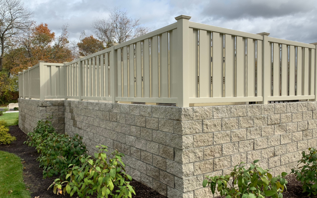 Beige Vinyl Utility Fence – Waterbury, CT
