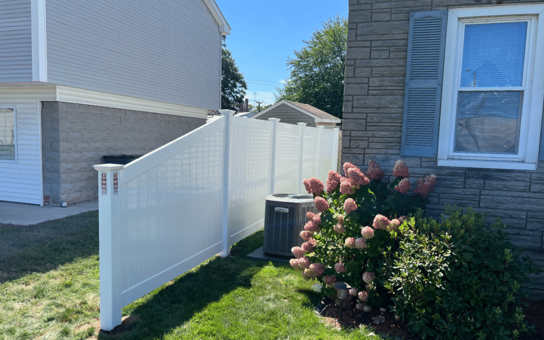 Vinyl Property Divider Fence – Chicopee, MA